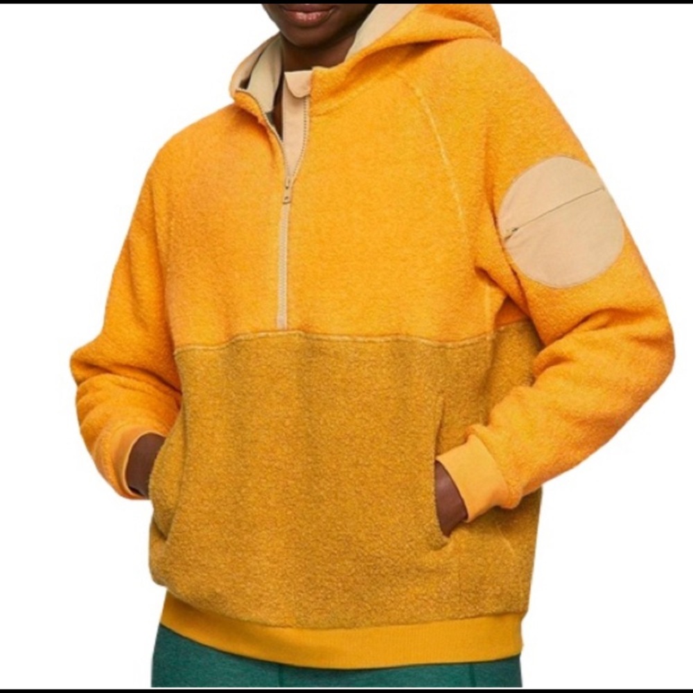 Outdoor Voices MegaFleece Half Zip in Sunflower/Dijon